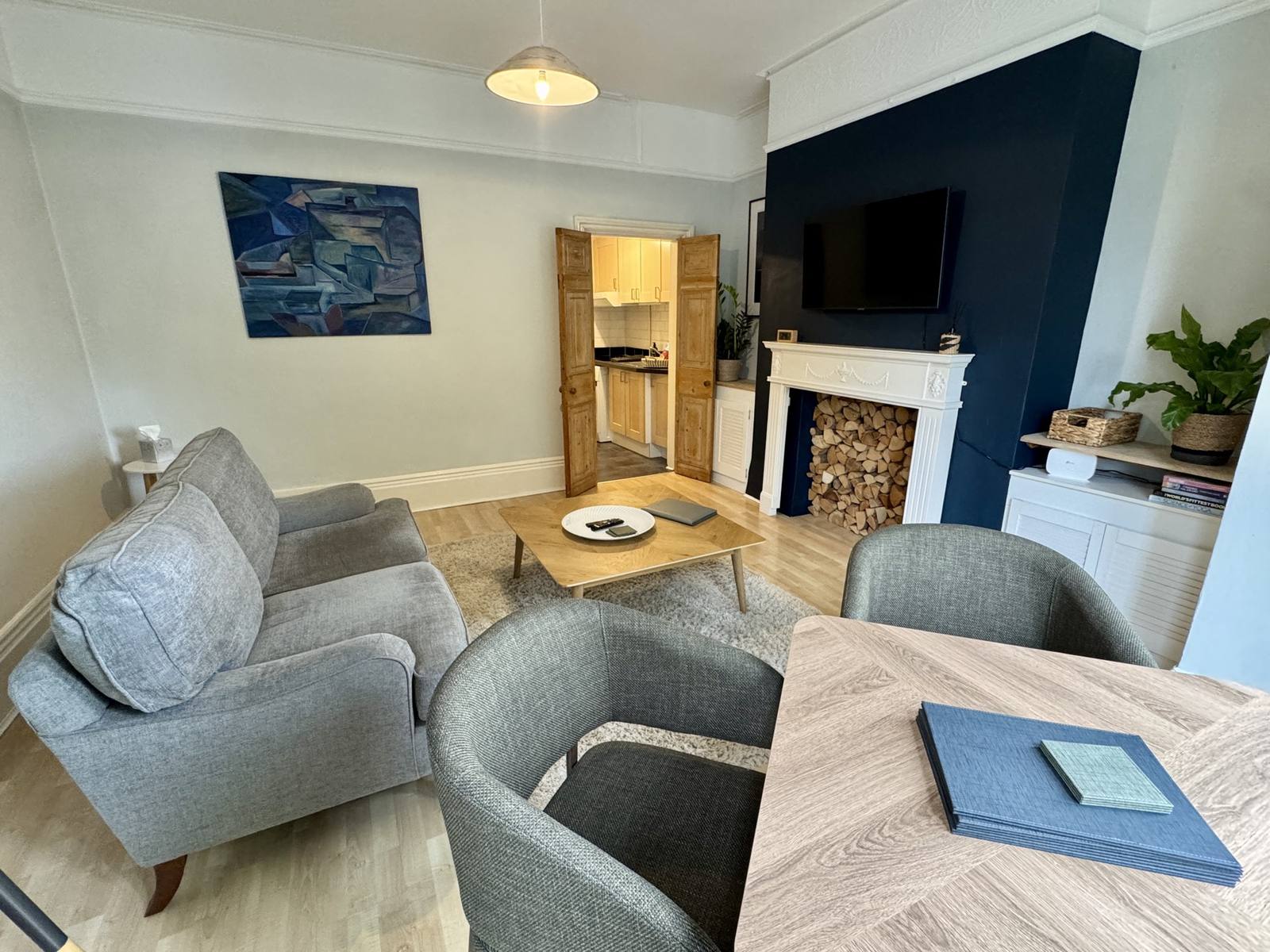 Relaxed living and dining space, comfortable for working from home